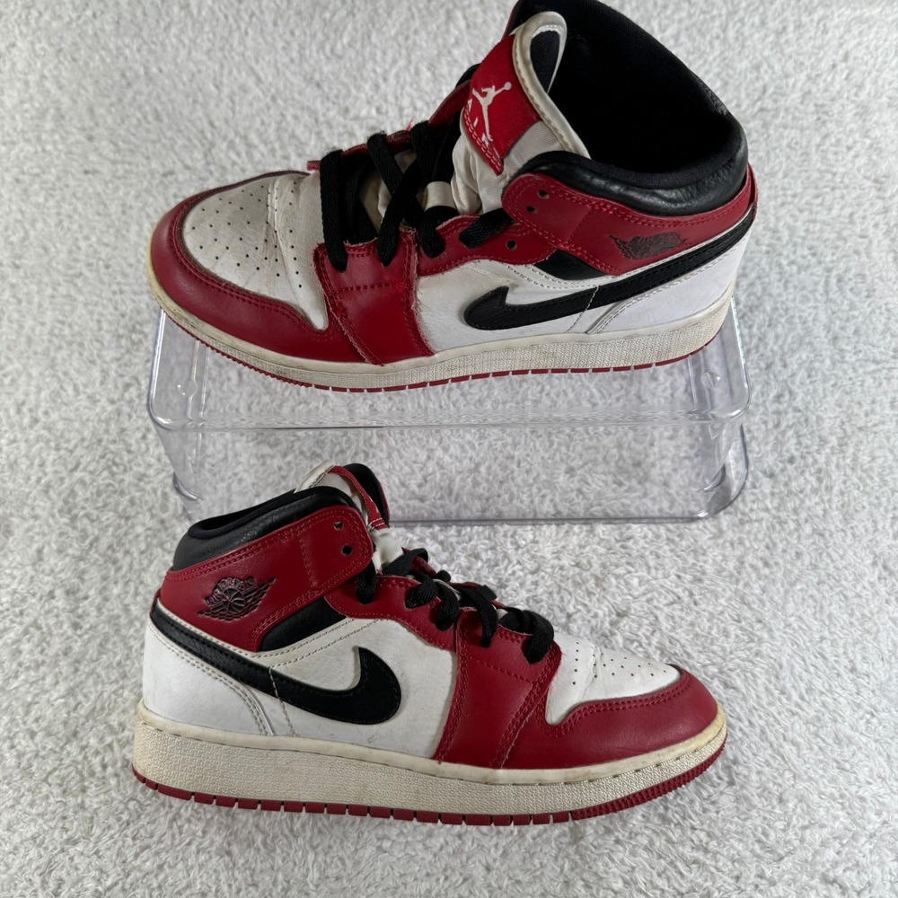 Size 5 Youth / 6.5 Women Air Jordan 1 Mid GS Chicago Red White Black Shoess